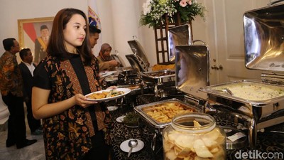 Nggak Diet, Chelsea Islan Tetap Cantik dan Ramping
