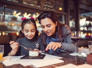Yuk, Ngabuburit dan Buka Puasa Sambil Bermain Bersama Anak di 5 Resto Ini!