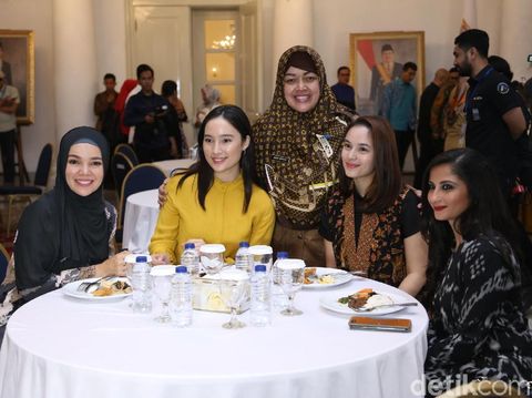 Perbedaan Fedi Nuril Main dengan Dewi Sandra, Tatjana, dan 