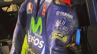 Kondisi baju balap Rossi. Baju balap ini melindungi Rossi dari mengalami cedera parah. (Instagram @ririyellow46)