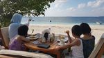 Kilas Balik Liburan Is yang Akan Keluar dari Payung Teduh