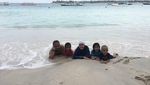 Kilas Balik Liburan Is yang Akan Keluar dari Payung Teduh