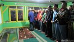 Truk Kontainer Terguling di Sumedang, Satu Orang Tewas