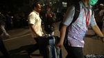 Foto: Penyidik KPK Mondar-mandir di Rumah Setya Novanto