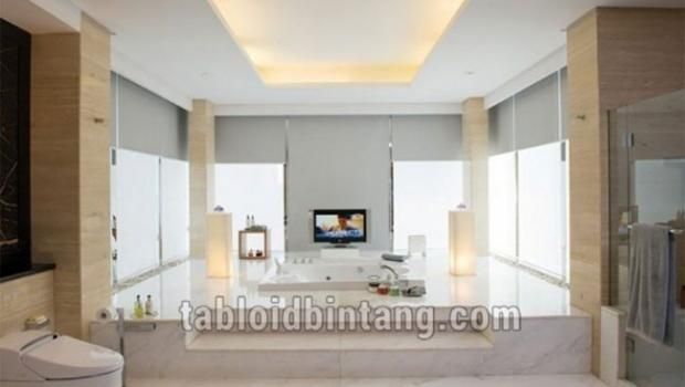 Bagian dalam rumah Novanto.