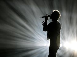 Benda dan Kelakuan Orang Kaya yang Bikin Geleng-geleng Kepala