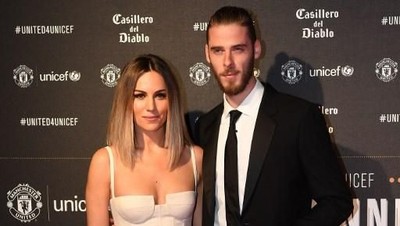 Parade WAGS dan Pemain MU dalam Malam Amal di Old Trafford