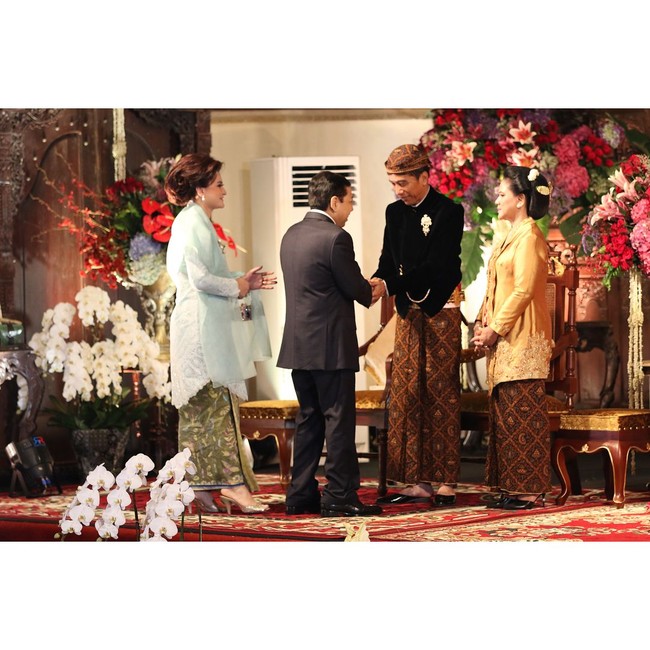 Inilah penampakan sanggulnya dari samping.  Foto: dok. Setya Novanto