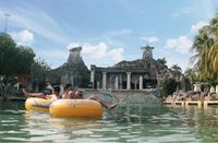 Promo Beli 1 Gratis 1 Atlantis Water Adventures, Buat Liburan Seru!