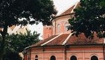 Foto: Ini Gereja Berwarna Pink