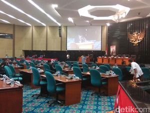 Fraksi PDIP Soroti Payung Hukum Program DP Rp 0 dan Kajian OK OCE