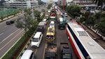 Rambu VMS Roboh, Jalan Protokol Kota Bekasi Macet