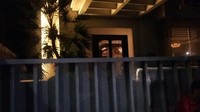 Pada 15 November 2017, tim KPK mendatangi rumah Setya Novanto tetapi tidak menemukannya (Foto: Kanavino Ahmad Rizqo/detikcom)