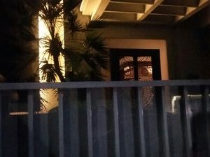 5 Jam Berlalu, Tim KPK Masih di Dalam Rumah Setya Novanto