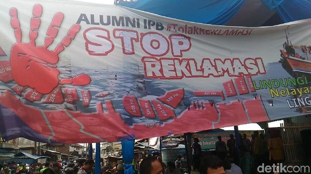 Forum Alumni Petisi Sampaikan Penolakan Reklamasi di Kampung Nelayan