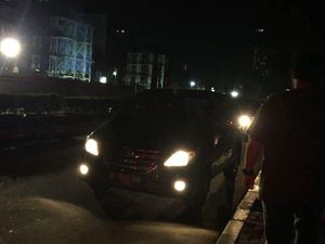 Dari Rumah Setnov, Mobil-mobil Penyidik Hilir Mudik di 2 Gedung KPK