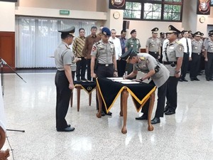 Kapolri Lantik Komjen Putut Jadi Irwasum Polri