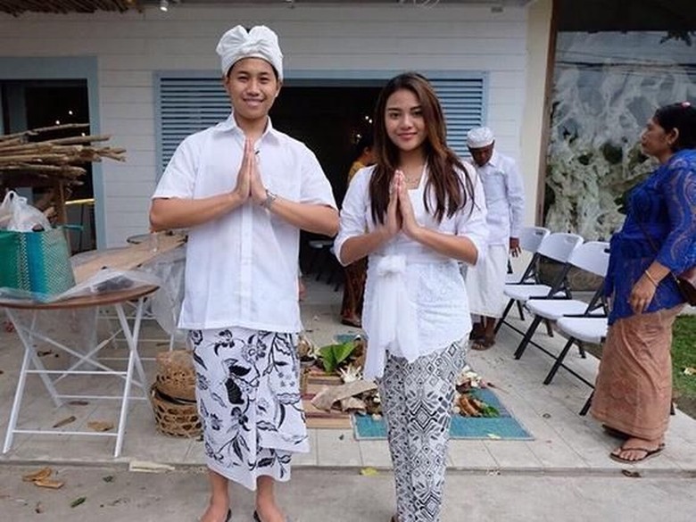 Produknya di-Bully dan Disebut Dompleng Nama Orangtua, Aurel Cuek Produknya di-Bully dan Disebut Dompleng Nama Orangtua, Aurel Cuek