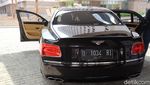 Jalan-jalan ke Mal Naik Bentley Gratis
