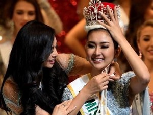 Pose Seksi,  Miss International 2017 Kevin Lilliana Tuai Kontroversi