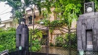 Menurut data Rumah123, saat ini rata-rata harga rumah baru di kawasan Wijaya dengan luas tanah 1.000 meter persegi dan luas bangunannya 1.500 meter persegi harganya sekitar Rp. 100 miliar. Namun jika kondisi rumah sudah tua lebih murah Rp. 20 miliar yakni Rp. 80 miliar.