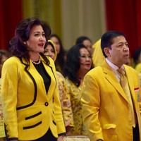Istri Setya Novanto ini cukup rutin mengikuti acara-acara di partai sang Suami, Golkar.  Foto: dok. Setya Novanto