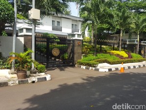 Setya Novanto Menghilang, Rumah Dinasnya Sepi