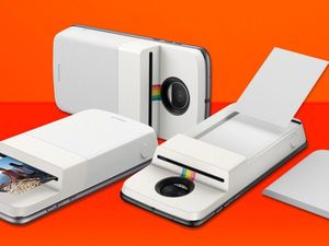 MotoMod Polaroid Meluncur, Harganya Rp 2,6 Juta