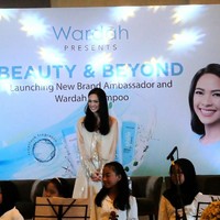 Tak hanya itu, wanita kelahiran 1989 ini juga menggagas program pelatihan musik untuk anak-anak yang memiliki nama Children in Harmony. Foto: Anggi Mayasari/Wolipop