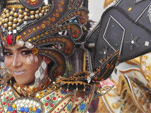 Yuk ke Situbondo, Ada Fashion Show Islami yang Angkat Pesona Baluran