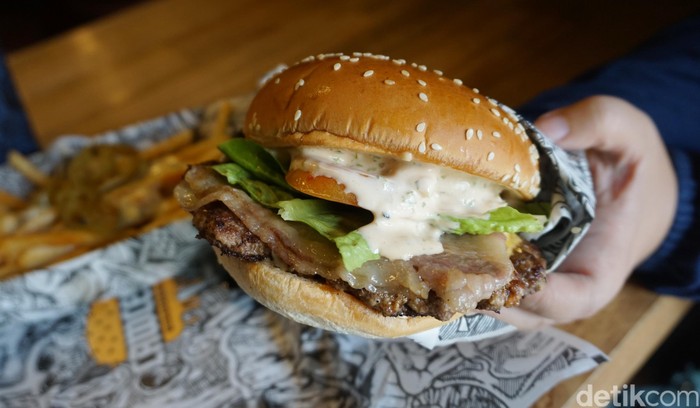 Lawless burger bar Lawless burger bar