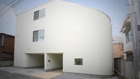 Agensi arsitek Jepang, Studio LEVEL, mendesain rumah keluarga yang tidak biasa. Istimewa/boredpanda