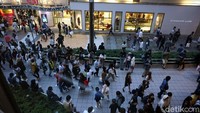 Menurut saya, Jepang adalah negara yang sangat ramah terhadap para pejalan kaki. Bawa-bawa koper keluar masuk stasiun pun bisa dilakukan dengan mudah. Kapan Indonesia bisa seperti ini ya? (Wahyu/detikTravel)