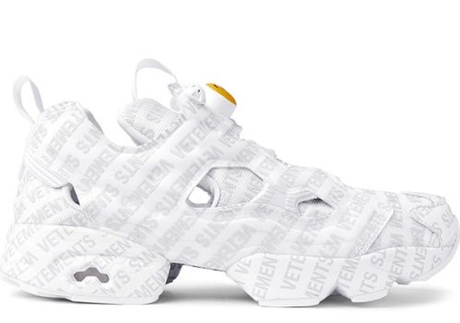 Vetements x Reebok, Logo Instapump Fury sneakers seharga 780 euro atau Rp 12,4 juta. Foto: Ist.