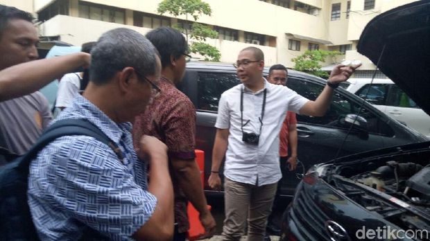  Mobil Setya Novanto di Unit Laka Lantas Ditlantas Polda Metro Jaya, Jl MT Haryono, Jakarta Selatan, Jumat (17/11/2017)