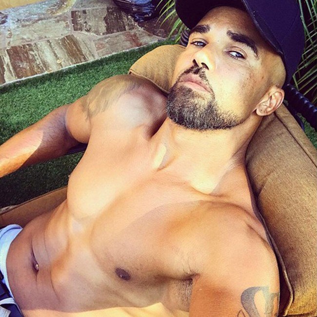 Shemar Moore, sang pemeran agen FBI Derek Morgan di serial Criminal Minds. Siapa yang mau ditangkap? Foto: Instagram