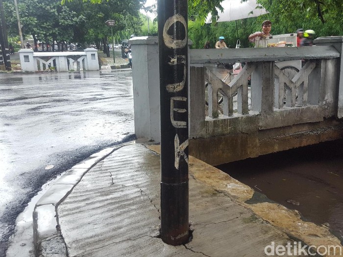 Hadiah Rp 10 Juta untuk Tiang Lampu Penemu Novanto Dicabut!