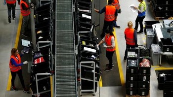 Gudang Amazon ada di berbagai lokasi di Amerika Serikat. Foto: Reuters