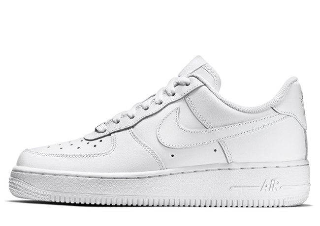Nike Air Force 1 seharga 100 euro atau Rp 1,5 juta. Foto: Ist.
