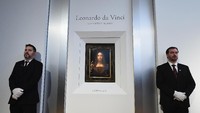 Banyak yang menduga kolektor yang membeli lukisan termahal berasal dari Asia atau Timur Tengah. Sejumlah nama muncul, termasuk pemilik dari Museum Louvre Abu Dhabi yang baru saja diresmikan.  Foto: Getty Images