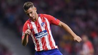 Lucas Hernandez akan berusaha ekstra menghentikan Eden Hazard di sisi kiri pertahanan Prancis. Semua itu demi merebut satu tiket ke final Piala Dunia 2018 (David Ramos/Getty Images)