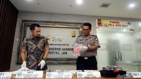 Sebanyak 5.000 butir ekstasi dan 102 gram sabu diamankan dari jaringan Internasional tersebut.