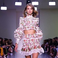 Nama lainnya yang ditolak visanya adalah Dasha Khlystun asal Ukraina. Lewat Direct Message Instagram, Dasha mengatakan ia tak akan berjalan untuk fashion show Victoria Secret tahun ini. Foto: Dok. Instagram