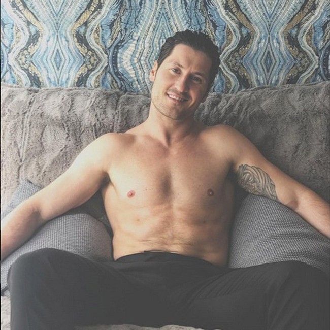 Juga dari Dancing with the Stars, Valentin Chmerkovskiy.  Foto: Instagram