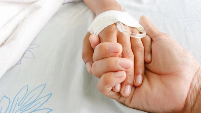 Mengapa Ada Ibu Tega Bakar Anaknya? Begini Kata Psikolog