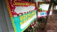 Tulisan Papa Tiang Listrik langsung dibuang.