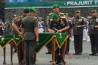 Pindah ke Kodam III, Mayjen Doni Dapat Gelar Warga Kehormatan Ambon