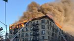 Aksi Si Jago Merah Lumat Gedung di Manhattan