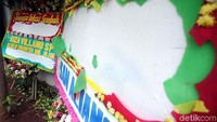 Karangan bunga Papa Tiang Listrik sempat diletakkan di lobby RSCM Kencana, Jakarta Pusat, Sabtu (18/11/2017).