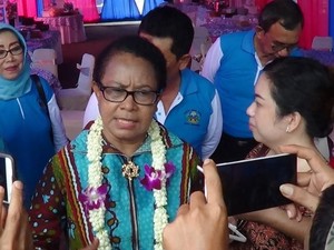 Cegah Kekurangan Pangan, Menteri PPPA Ajak Ibu-ibu Asmat Tanam Sagu